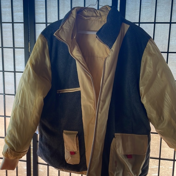 Winter jacket! - Picture 5 of 7